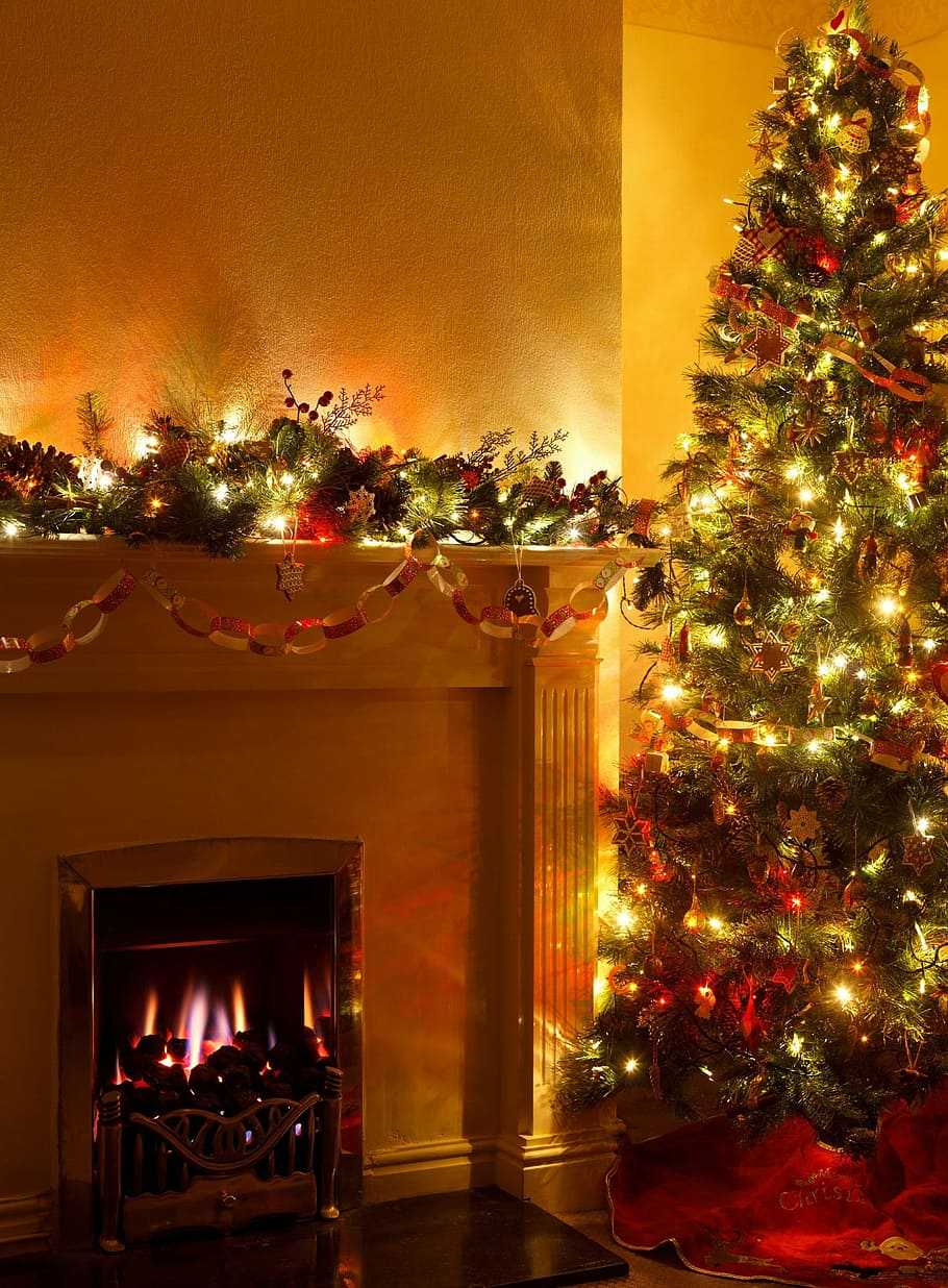 Christmas Fireplace Wallpaper - IXpaper